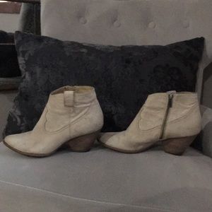 Frye Reina size 8